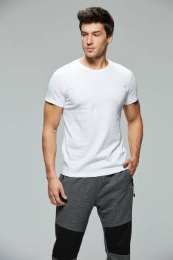 Men's basic T-shirt