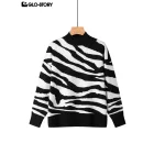 Women’s Long-Sleeve Sweater