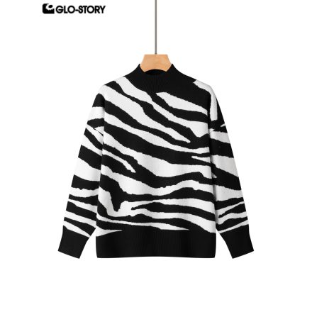 Women’s long-sleeve sweater
