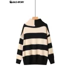 Women's long-sleeve sweater