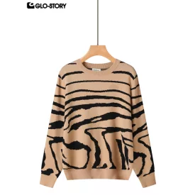 Women's long-sleeve sweater